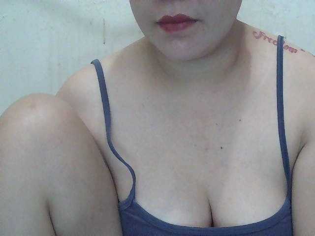 SexyCherrry live cam on BongaCams