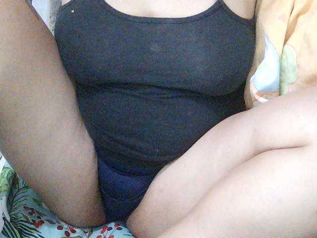 SexyCherrry webcam bongacams model stream image