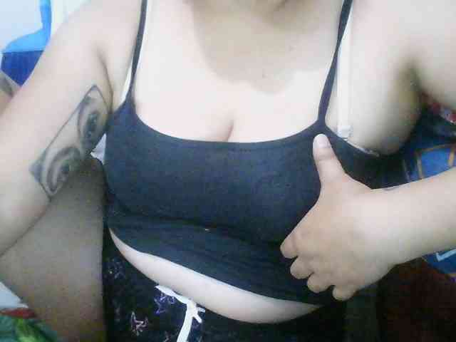 SexyCherrry webcam
