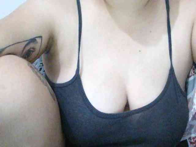 SexyCherrry webcam
