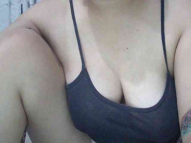 SexyCherrry webcam