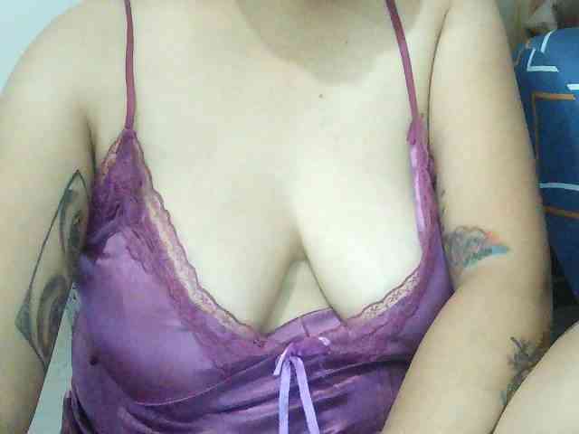 SexyCherrry webcam