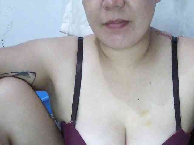 SexyCherrry webcam