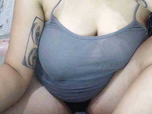 SexyCherrry webcam