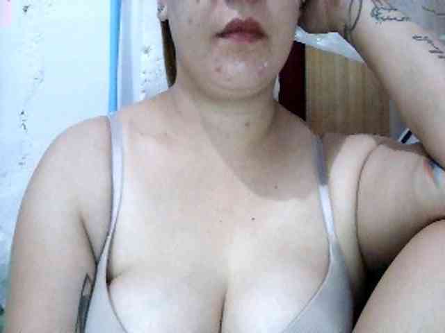 SexyCherrry webcam