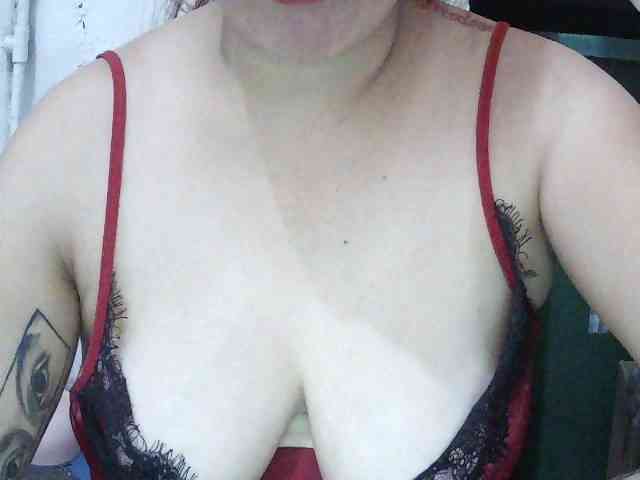SexyCherrry webcam
