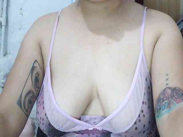 SexyCherrry webcam