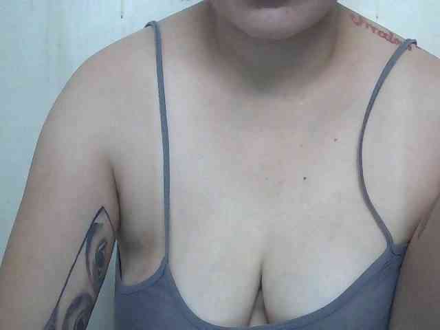 SexyCherrry webcam