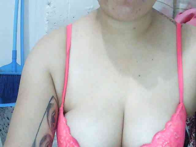 SexyCherrry webcam