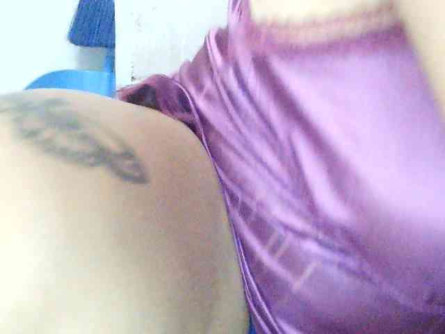SexyCherrry webcam