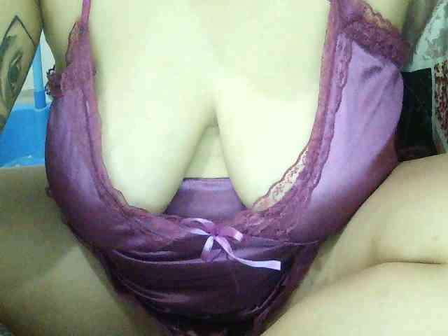 SexyCherrry webcam