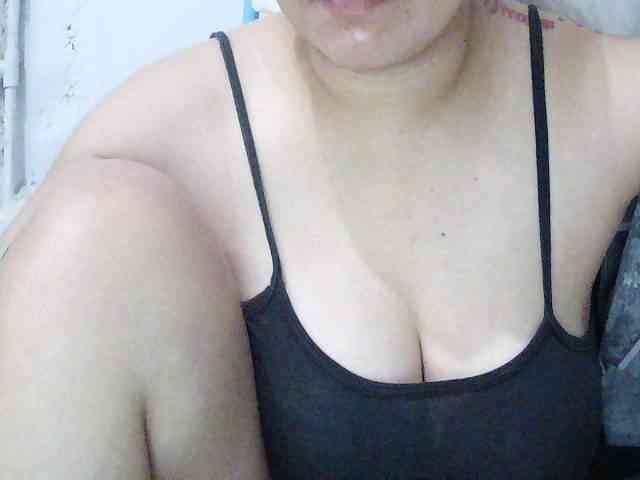 SexyCherrry webcam