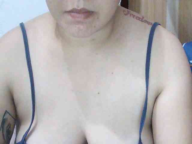 SexyCherrry webcam