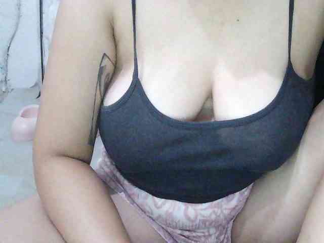 SexyCherrry webcam