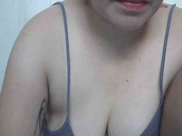 SexyCherrry webcam
