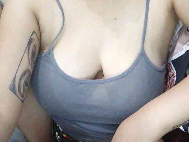 SexyCherrry webcam