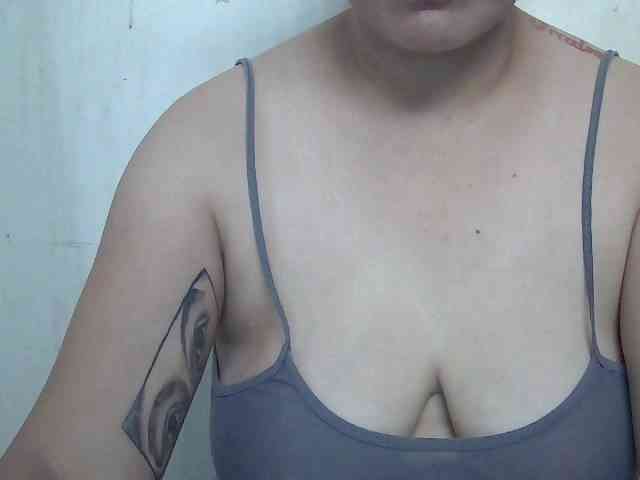 SexyCherrry webcam