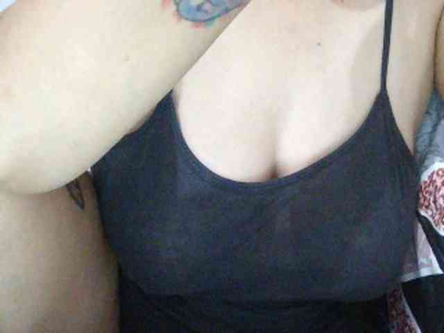 SexyCherrry webcam