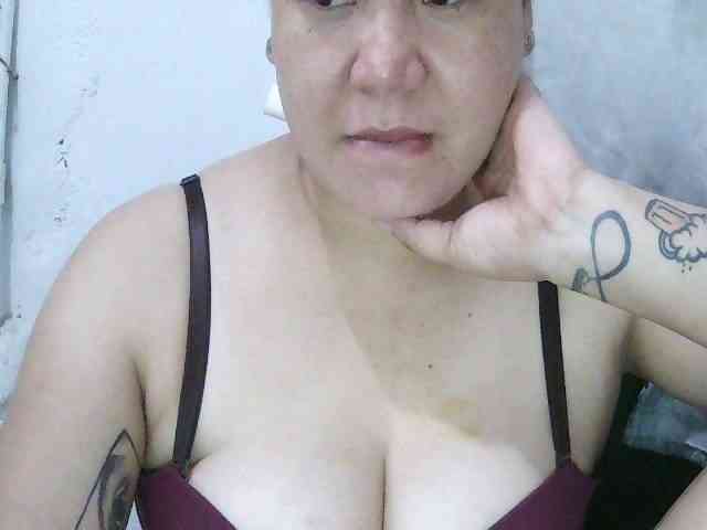 SexyCherrry webcam