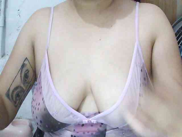 SexyCherrry webcam
