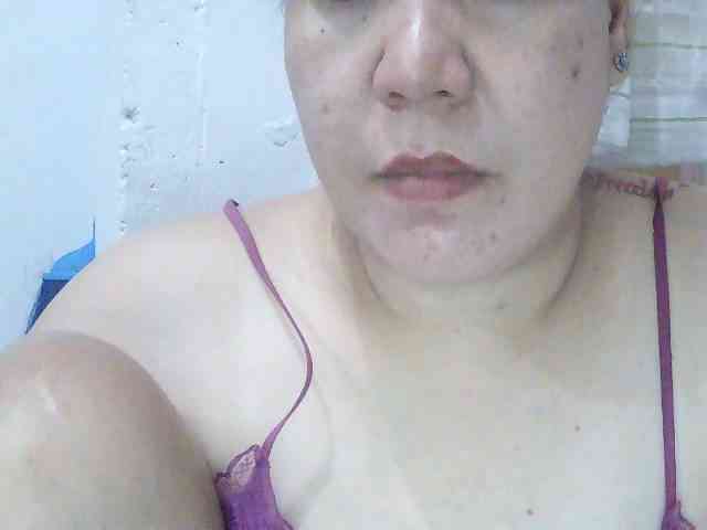 SexyCherrry webcam