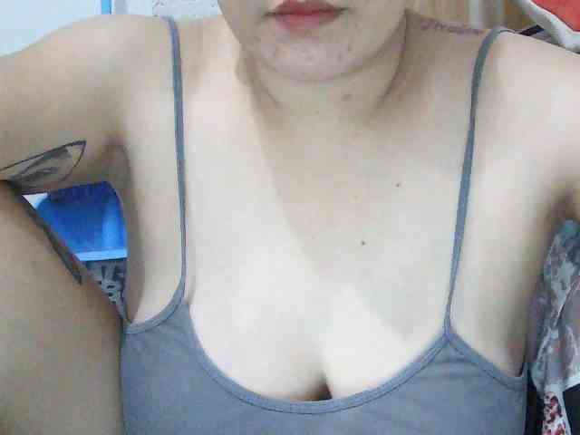 SexyCherrry webcam