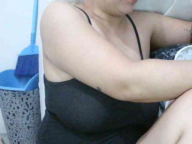 SexyCherrry webcam