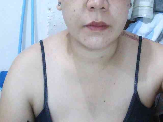 SexyCherrry webcam