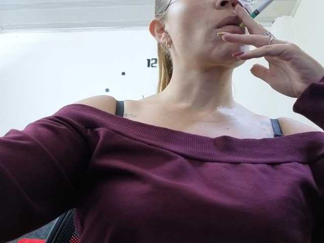 soyemilyhanks live cam on BongaCams