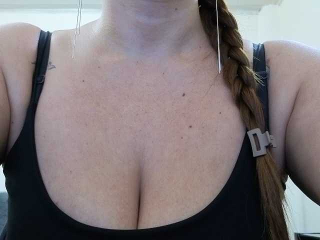 soyemilyhanks live cam preview