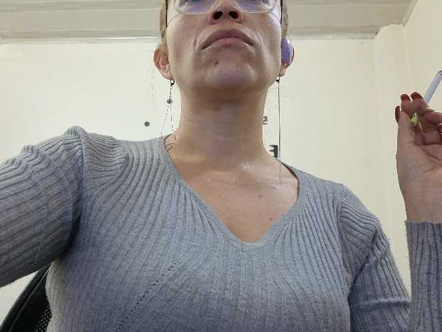 soyemilyhanks live cam preview
