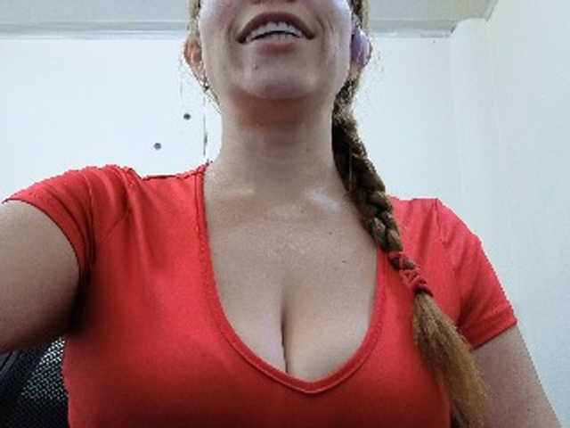 soyemilyhanks live cam preview