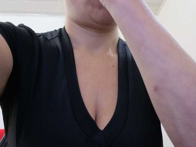 soyemilyhanks live cam on BongaCams