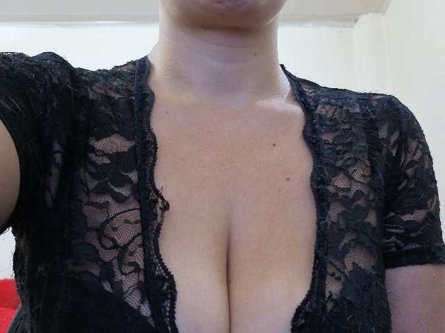 soyemilyhanks live cam on BongaCams