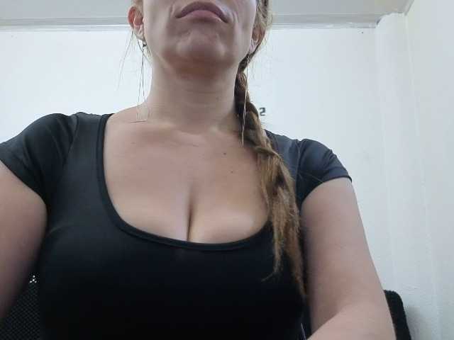soyemilyhanks live cam preview