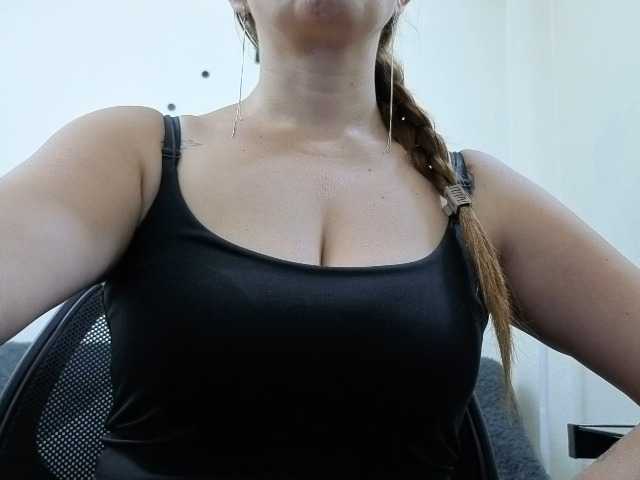 soyemilyhanks live cam preview