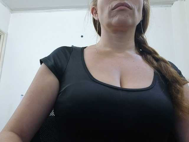 soyemilyhanks live cam on BongaCams