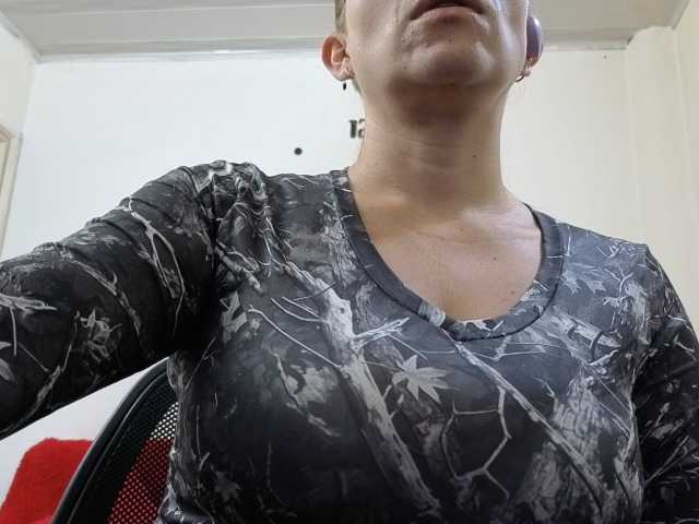 soyemilyhanks live cam on BongaCams