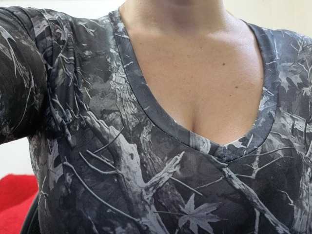 soyemilyhanks, live now on BongaCams