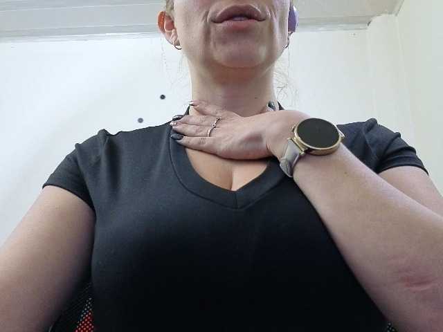 soyemilyhanks live cam on BongaCams