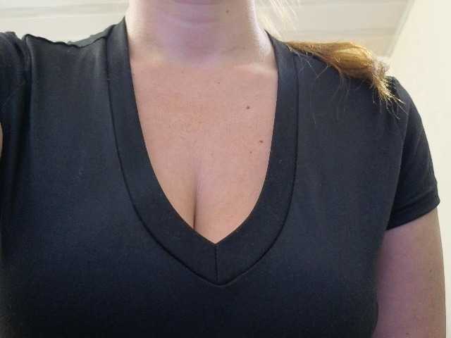 soyemilyhanks live cam on BongaCams