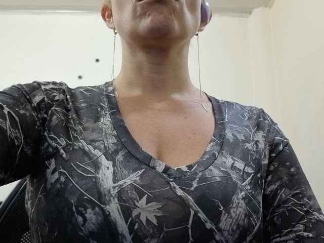 soyemilyhanks live cam preview