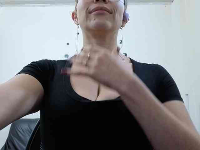 soyemilyhanks webcam