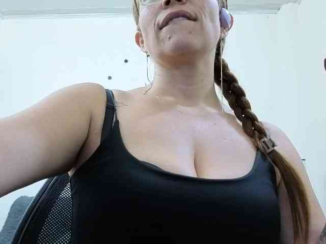 soyemilyhanks webcam