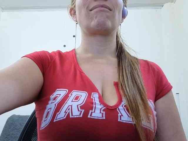 soyemilyhanks webcam