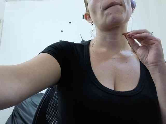 soyemilyhanks webcam