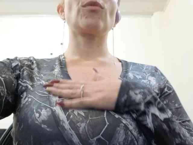 soyemilyhanks webcam