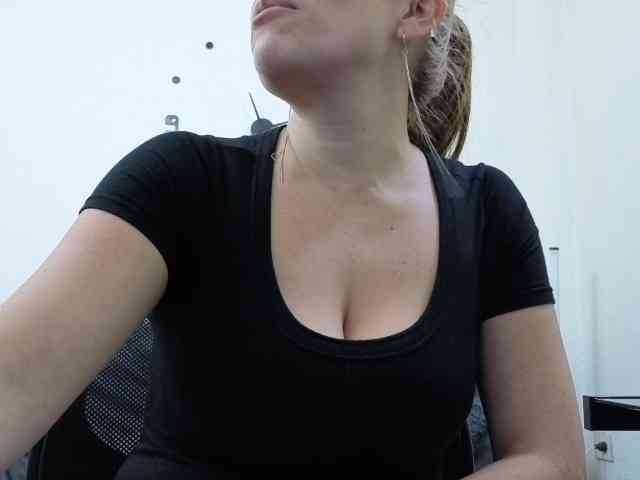 soyemilyhanks webcam