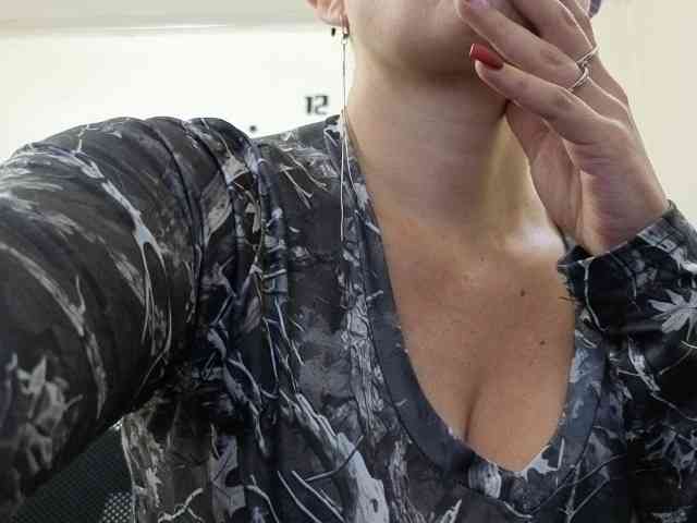 soyemilyhanks webcam