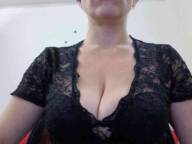 soyemilyhanks webcam